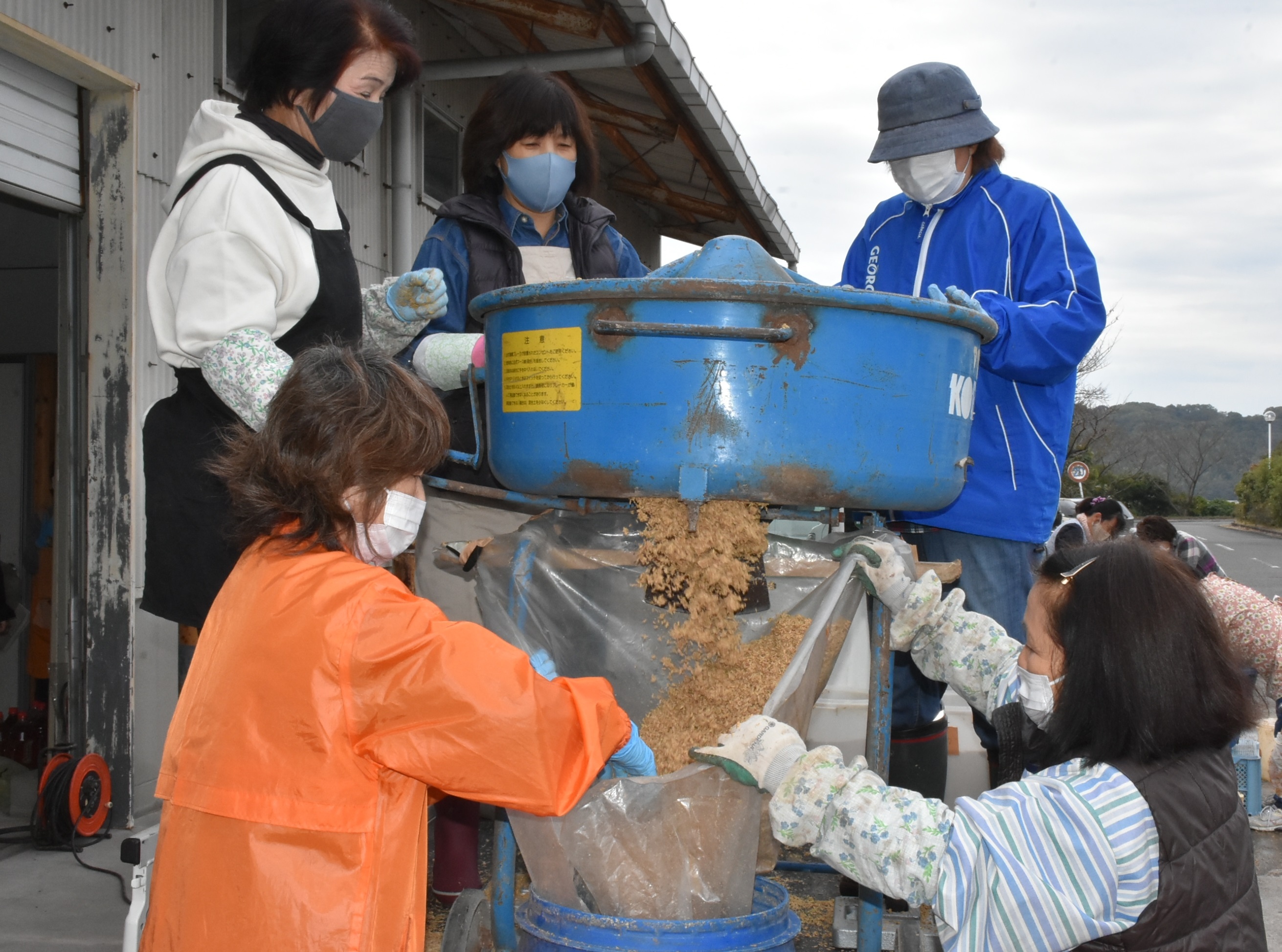 生ゴミを有機肥料に 女性部南知多地域がアスパ作り ほっとニュース アグリス Jaあいち知多 生ゴミを有機肥料に 女性部南知多地域がアスパ作り ほっとニュース アグリス Jaあいち知多