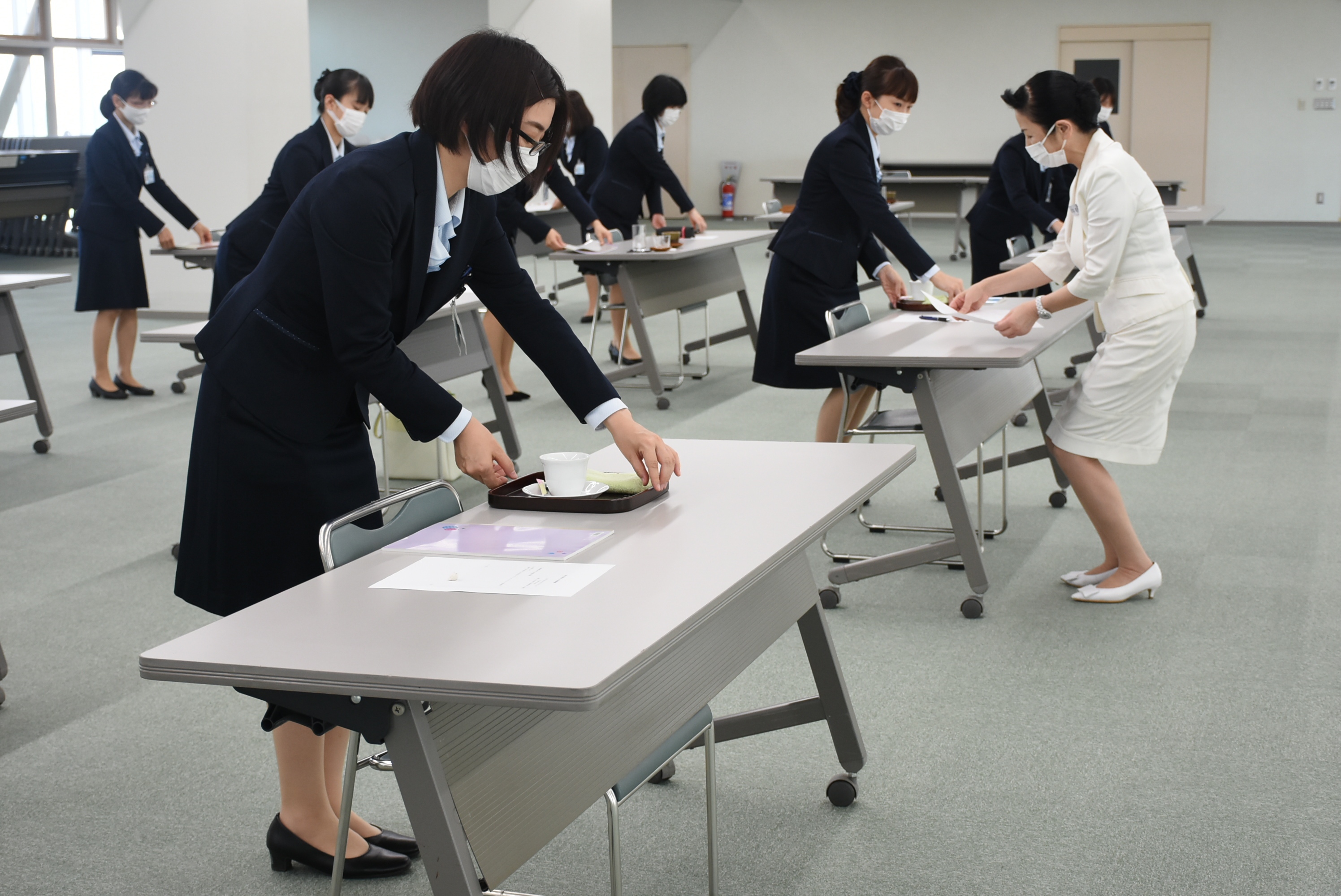来客時のおもてなしを学ぶ 本部ビルで接遇研修 ほっとニュース アグリス Jaあいち知多